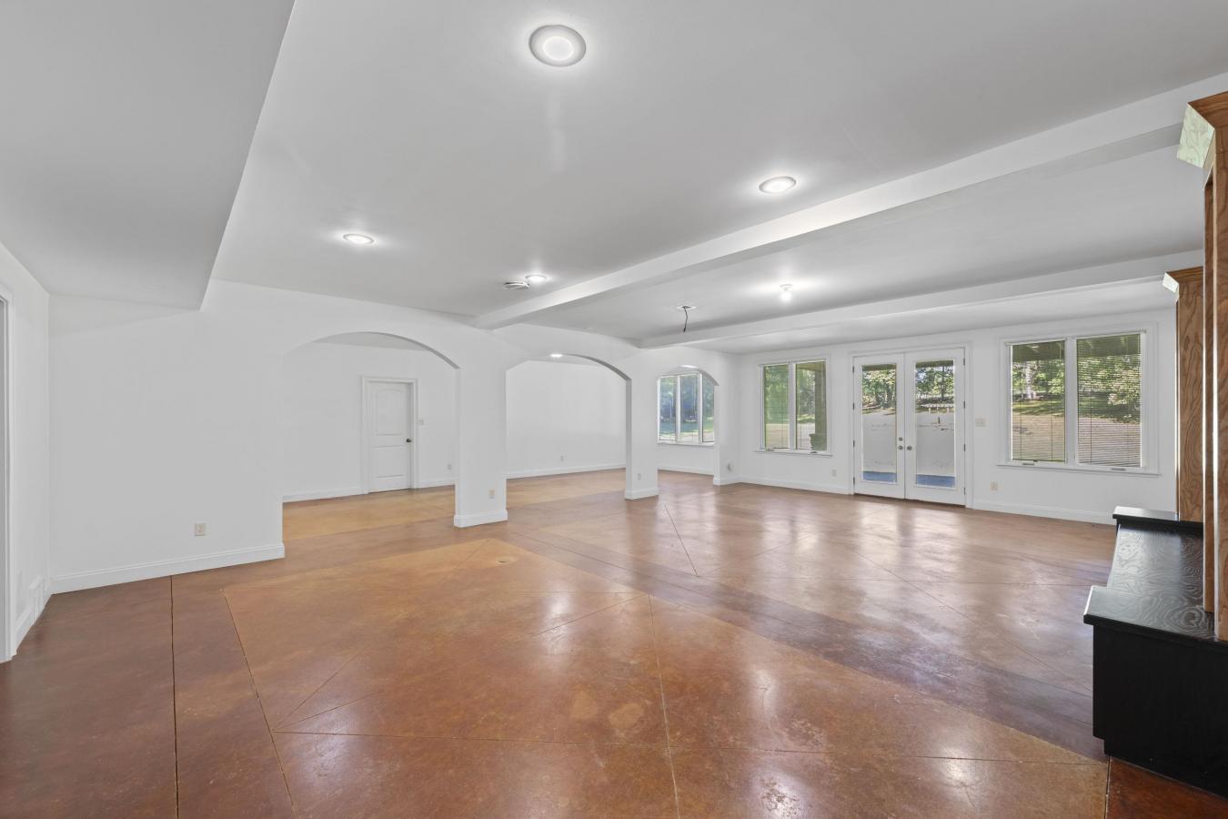 Lakeland, Shelby, 38002, United States, 6 Bedrooms Bedrooms, ,4 BathroomsBathrooms,Residential,For Sale,1963320