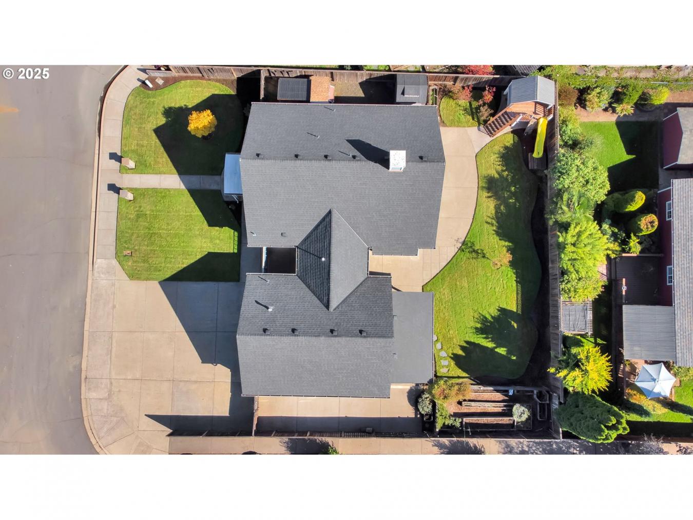 Eugene, Lane, 97404, United States, ,Residential,For Sale,1963322