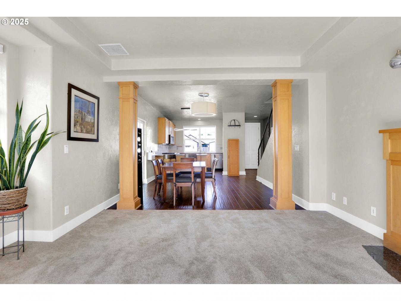 Eugene, Lane, 97404, United States, ,Residential,For Sale,1963322