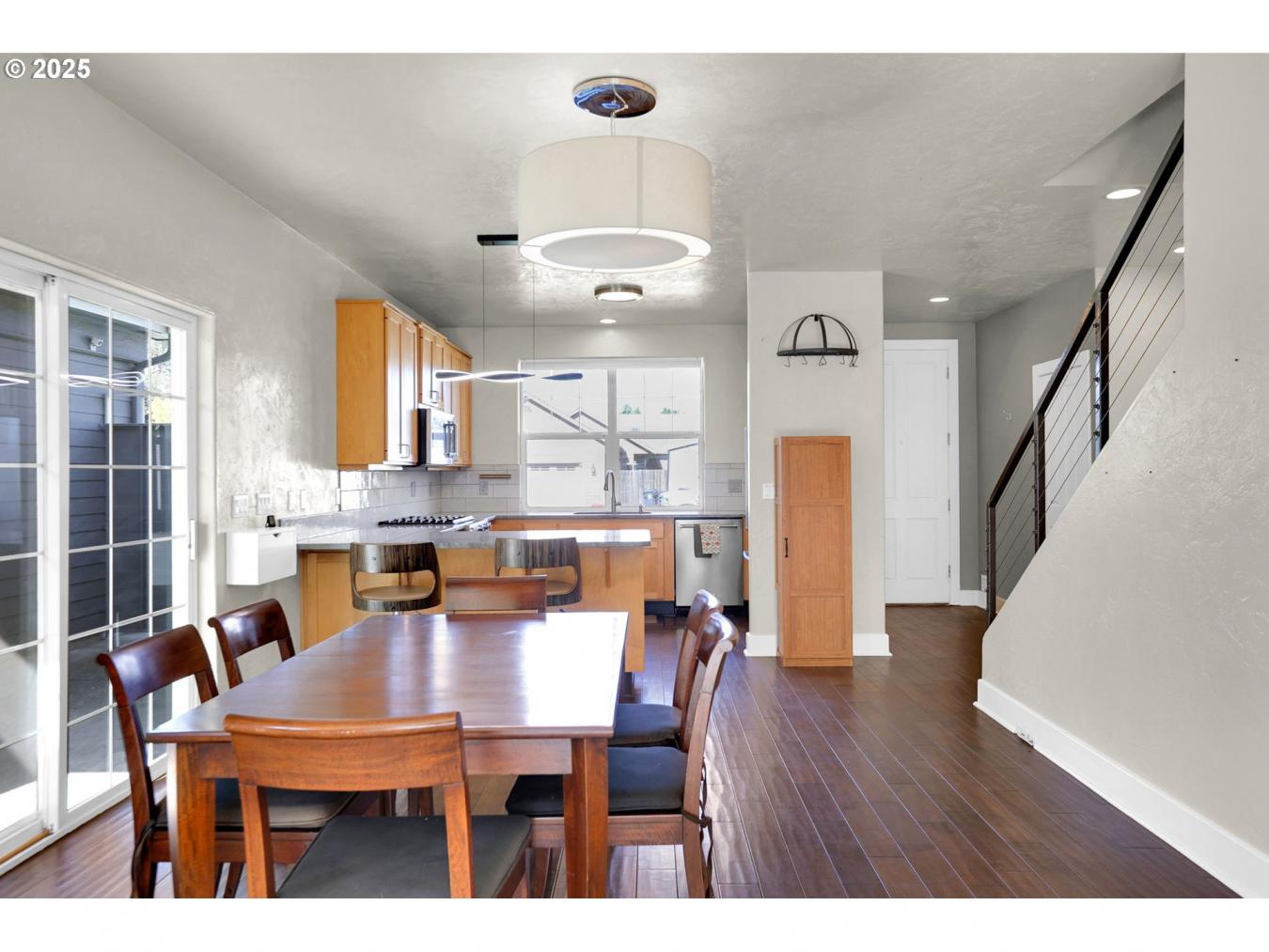 Eugene, Lane, 97404, United States, ,Residential,For Sale,1963322