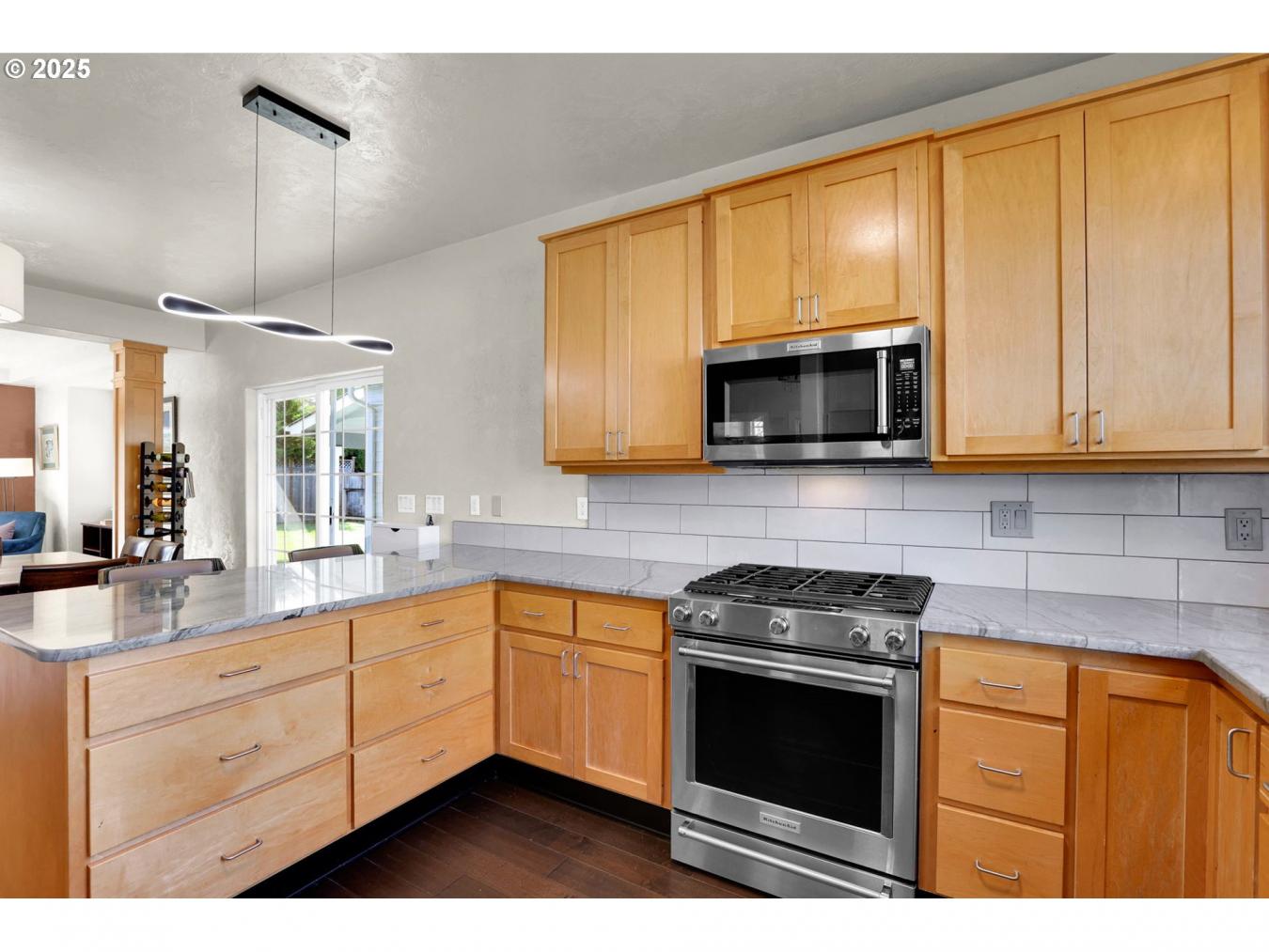 Eugene, Lane, 97404, United States, ,Residential,For Sale,1963322