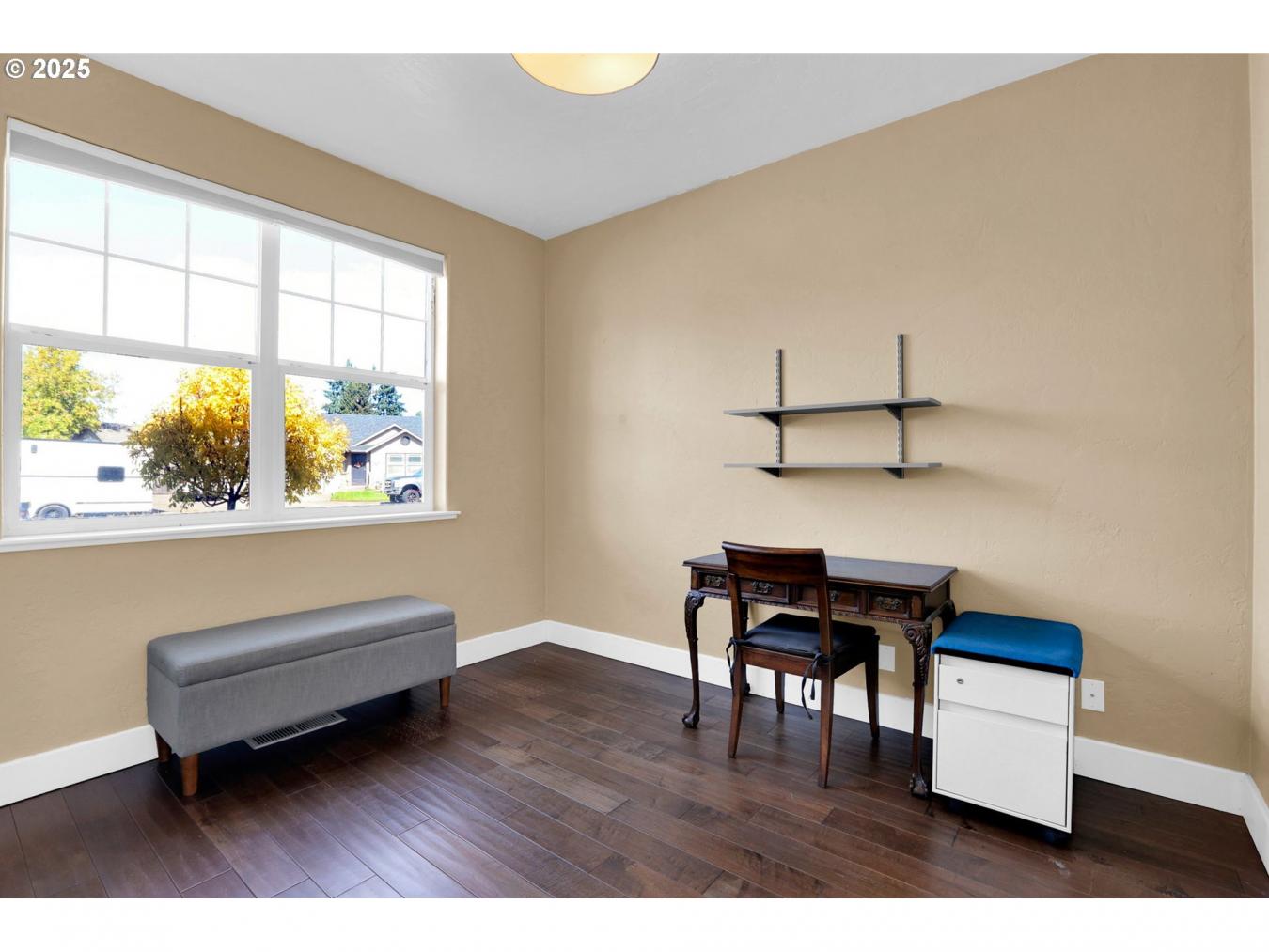 Eugene, Lane, 97404, United States, ,Residential,For Sale,1963322