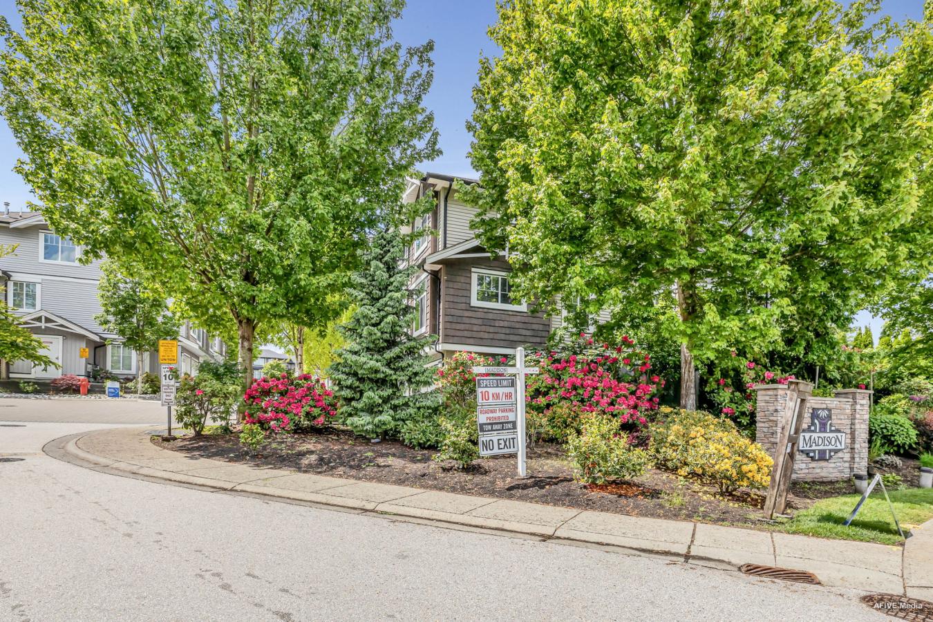 Surrey, BC, V3X1A2, Canada, 2 Bedrooms Bedrooms, ,2 BathroomsBathrooms,Residential,For Sale,1963318 Surrey, BC, V3X1A2, Canada, 2 Bedrooms Bedrooms, ,2 BathroomsBathrooms,Residential,For Sale,1963318