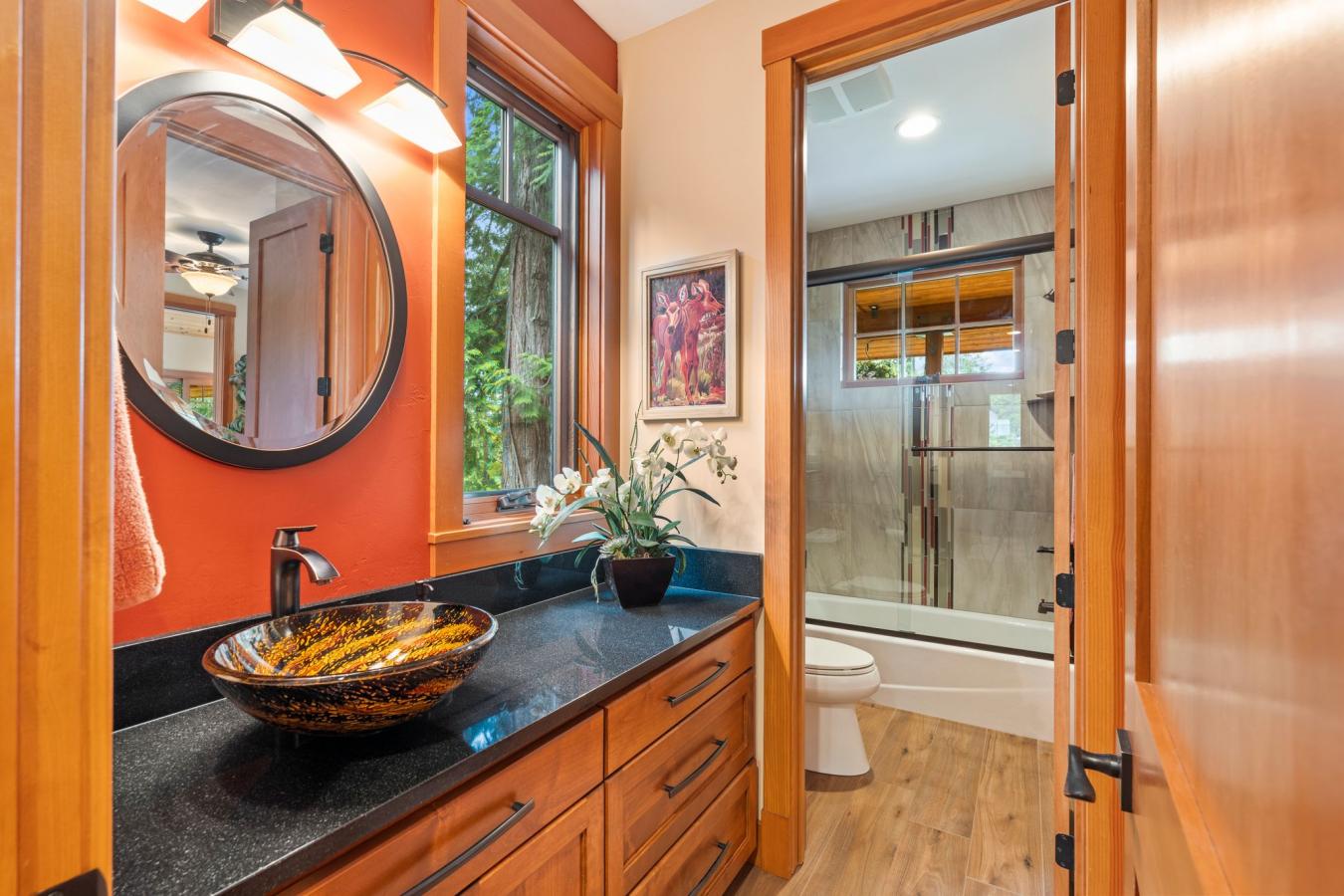 Sandpoint, Bonner, 83864, United States, 3 Bedrooms Bedrooms, ,3 BathroomsBathrooms,Residential,For Sale,1963316