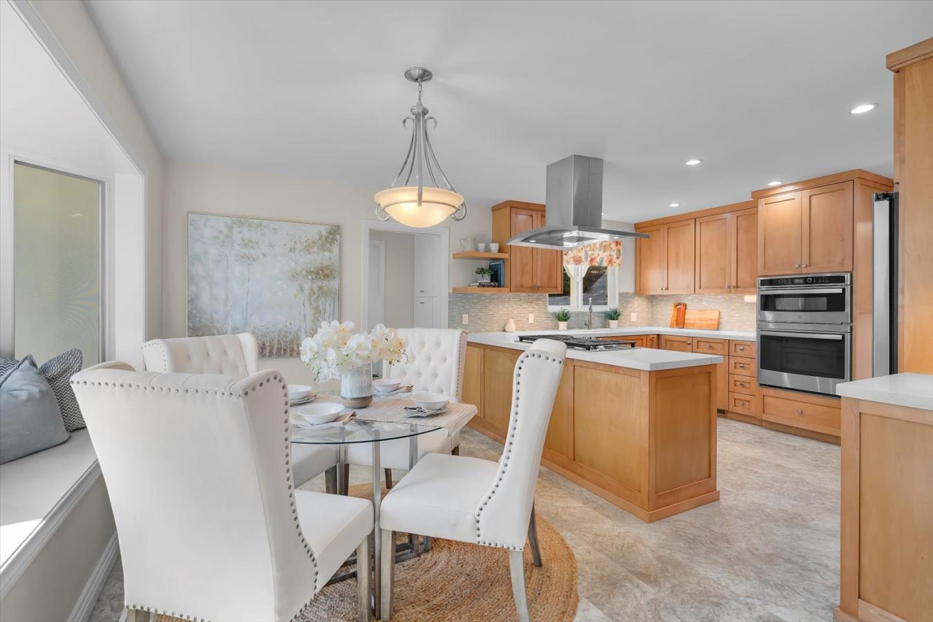 Rolling Hills, California, 90274, United States, 4 Bedrooms Bedrooms, ,3 BathroomsBathrooms,Residential,For Sale,1964658