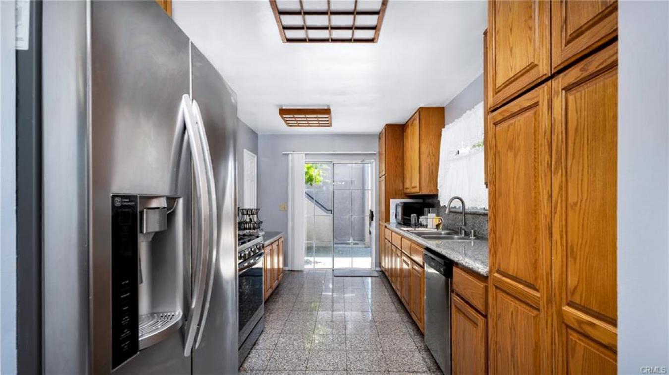 Gardena, Los Angeles, 90249, United States, ,Residential,For Sale,2003876