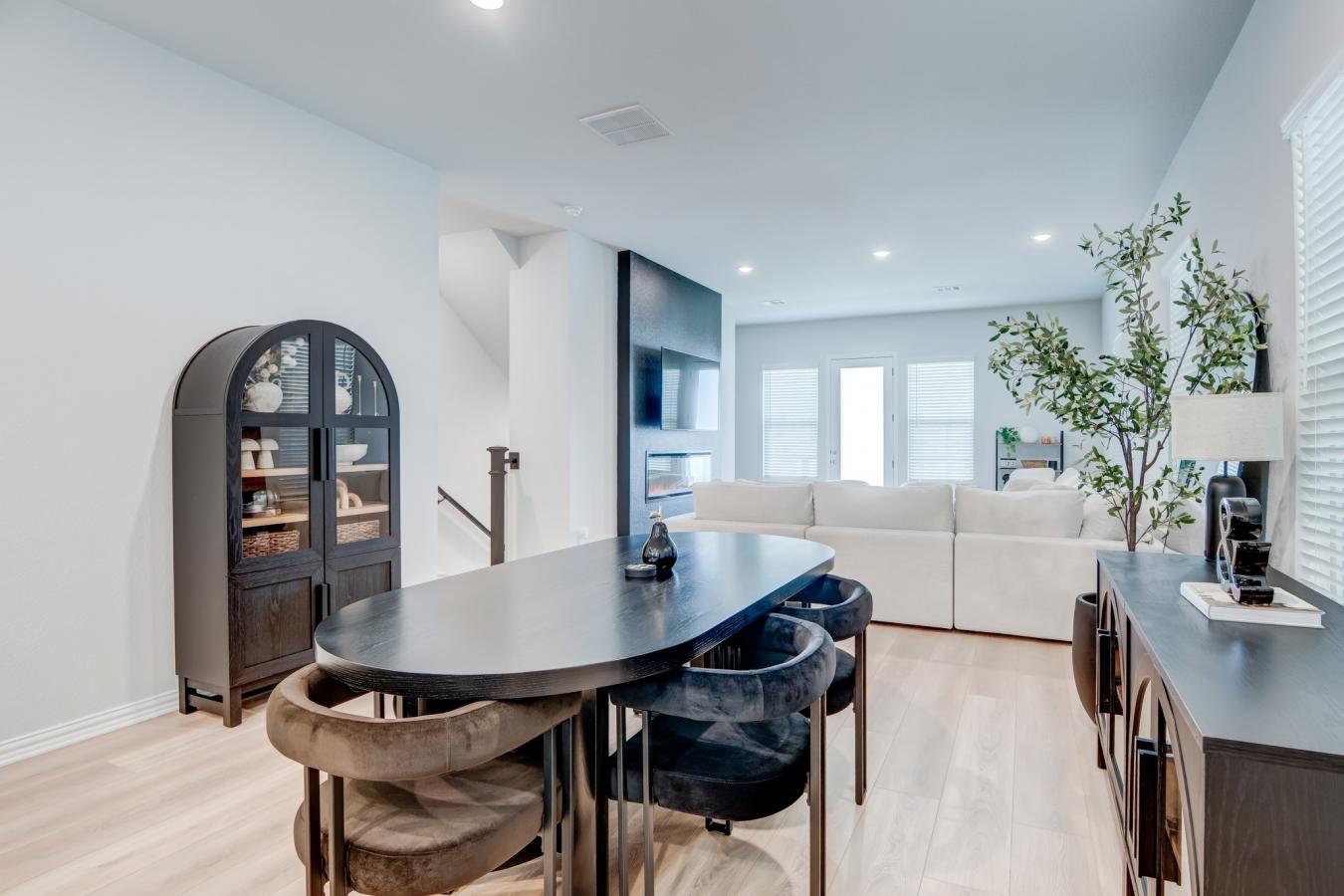 Welcome to this stunning 3-story single-family home located in the hea – image 12