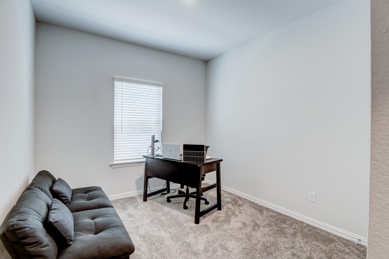Welcome to this stunning 3-story single-family home located in the hea – image 18