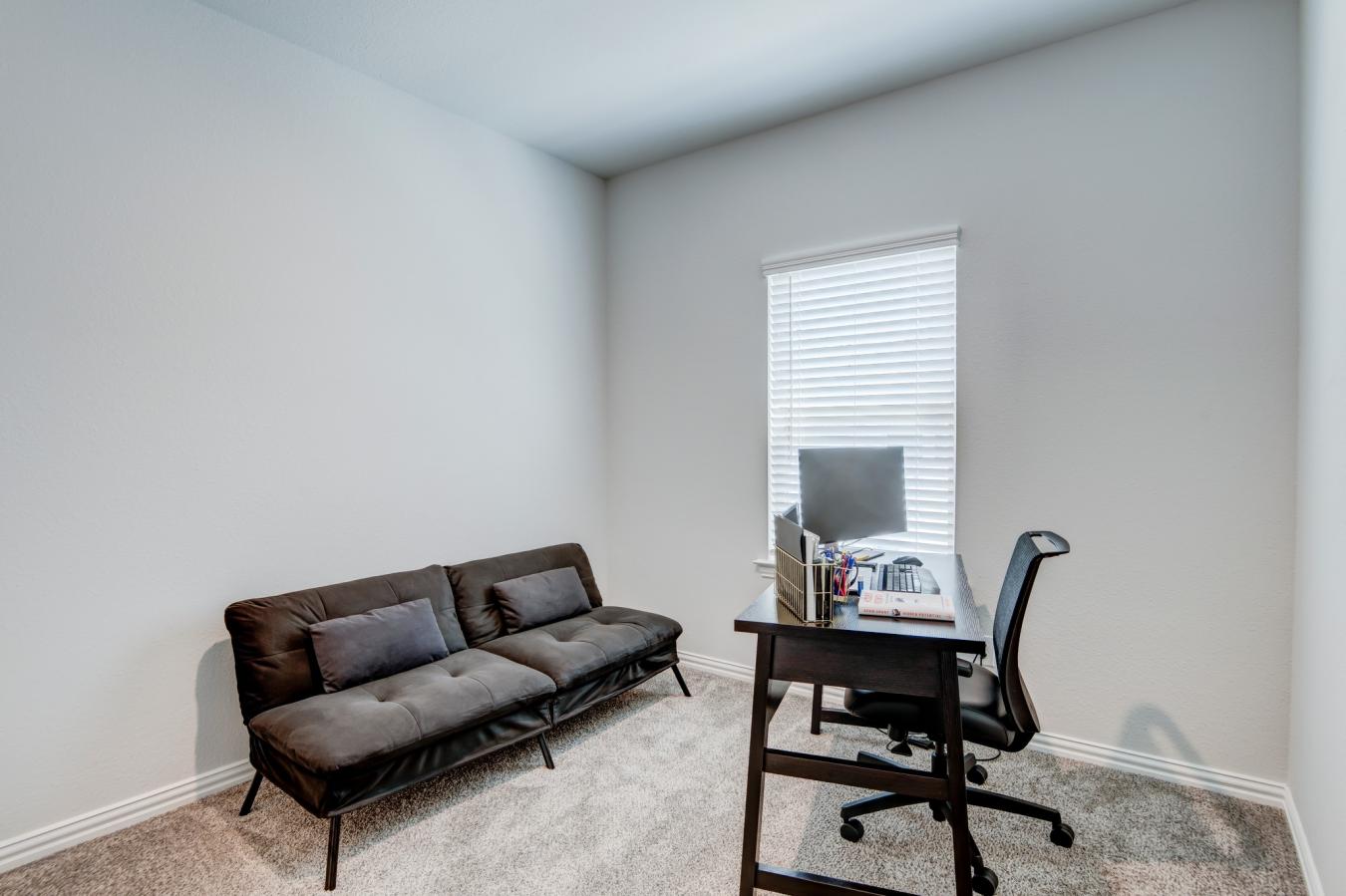 Welcome to this stunning 3-story single-family home located in the hea – image 19