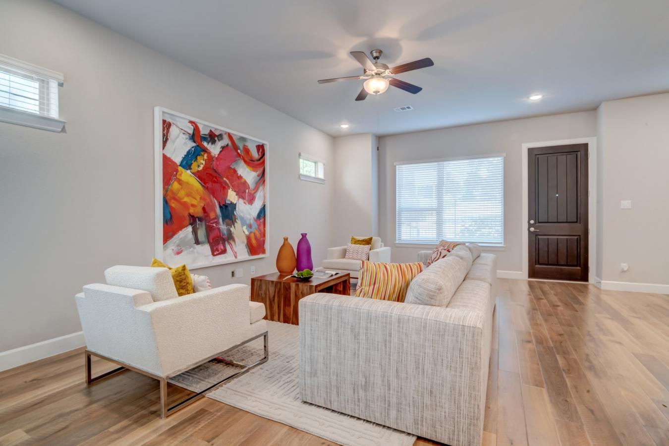 Dallas, Dallas, 75208, United States, 3 Bedrooms Bedrooms, ,3 BathroomsBathrooms,Residential,For Sale,1963313