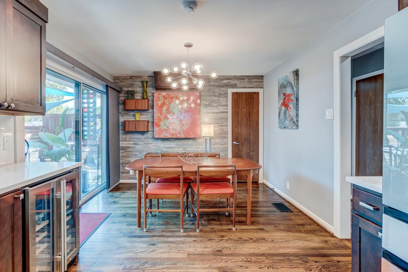 Dallas, Dallas, 75214, United States, 3 Bedrooms Bedrooms, ,2 BathroomsBathrooms,Residential,For Sale,1963314