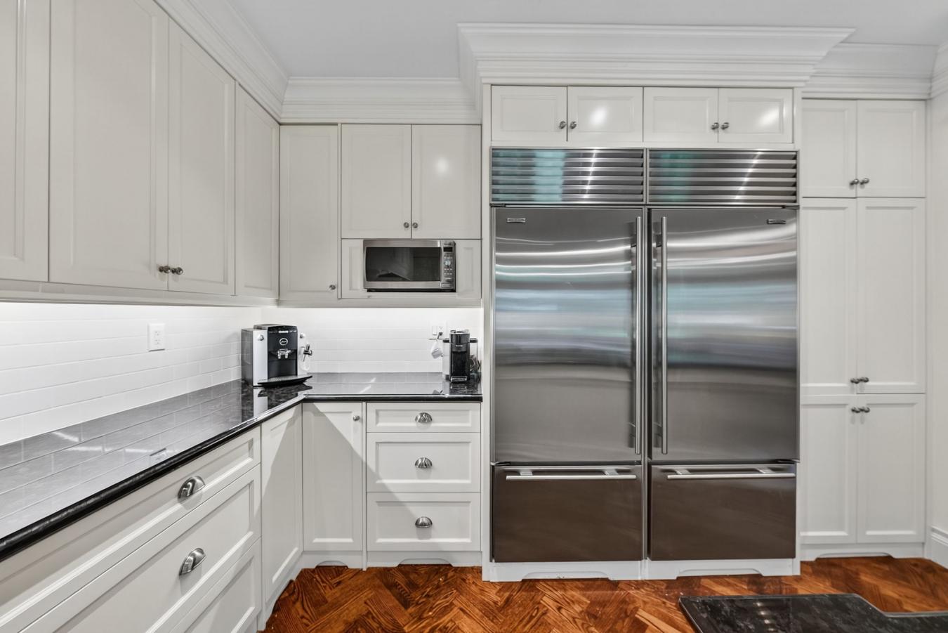 Toronto, ON, M2L 1H1, Canada, 4 Bedrooms Bedrooms, ,4 BathroomsBathrooms,Residential,For Sale,1963309