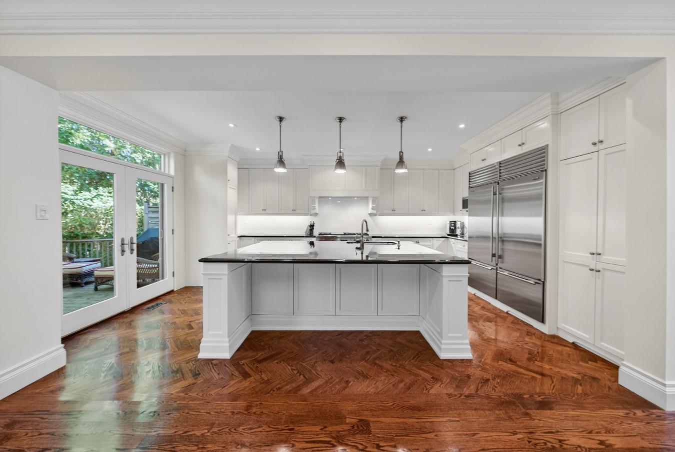 Toronto, ON, M2L 1H1, Canada, 4 Bedrooms Bedrooms, ,4 BathroomsBathrooms,Residential,For Sale,1963309