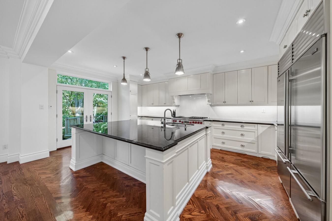 Toronto, ON, M2L 1H1, Canada, 4 Bedrooms Bedrooms, ,4 BathroomsBathrooms,Residential,For Sale,1963309