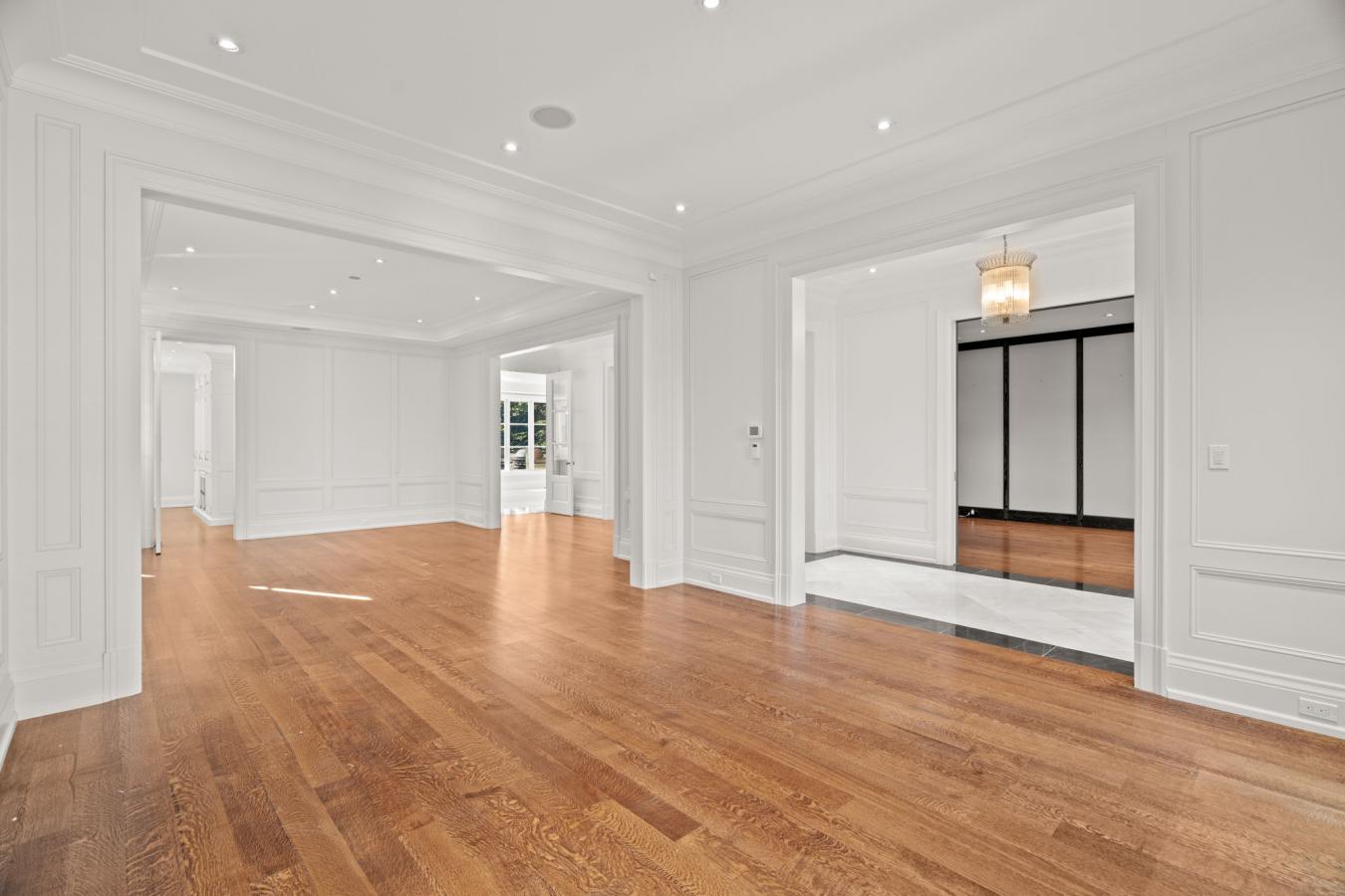 Toronto, ON, M4N 3L6, Canada, 4 Bedrooms Bedrooms, ,5 BathroomsBathrooms,Residential,For Sale,1963308