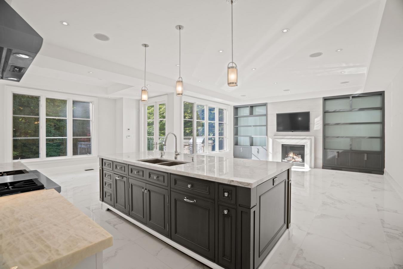 Toronto, ON, M4N 3L6, Canada, 4 Bedrooms Bedrooms, ,5 BathroomsBathrooms,Residential,For Sale,1963308