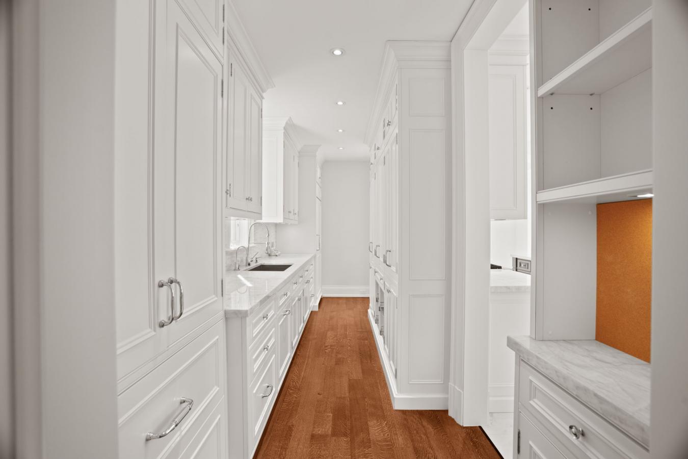 Toronto, ON, M4N 3L6, Canada, 4 Bedrooms Bedrooms, ,5 BathroomsBathrooms,Residential,For Sale,1963308