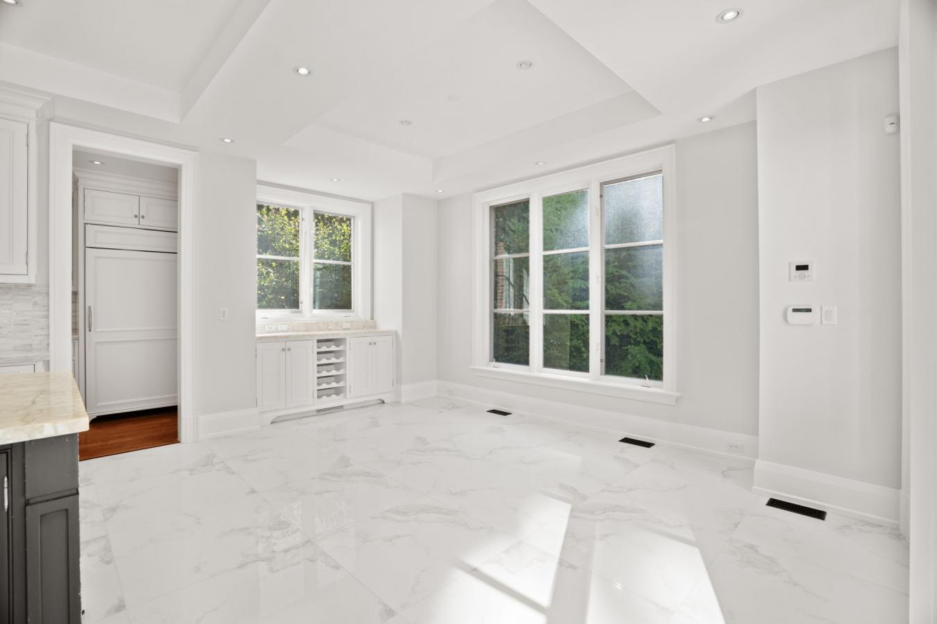 Toronto, ON, M4N 3L6, Canada, 4 Bedrooms Bedrooms, ,5 BathroomsBathrooms,Residential,For Sale,1963308