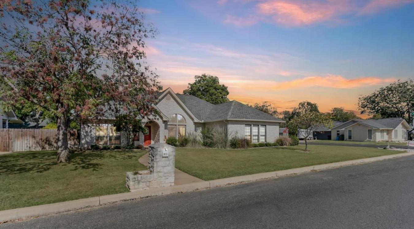 Fredericksburg, Gillespie, 78624, United States, 3 Bedrooms Bedrooms, ,2 BathroomsBathrooms,Residential,For Sale,1964427 Fredericksburg, Gillespie, 78624, United States, 3 Bedrooms Bedrooms, ,2 BathroomsBathrooms,Residential,For Sale,1964427