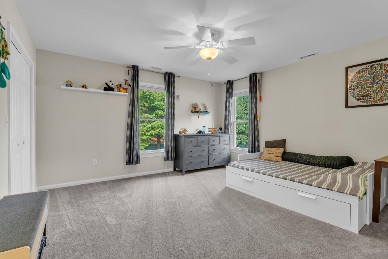 Old Lyme, Connecticut, 06371, United States, 3 Bedrooms Bedrooms, ,3 BathroomsBathrooms,Residential,For Sale,1963307