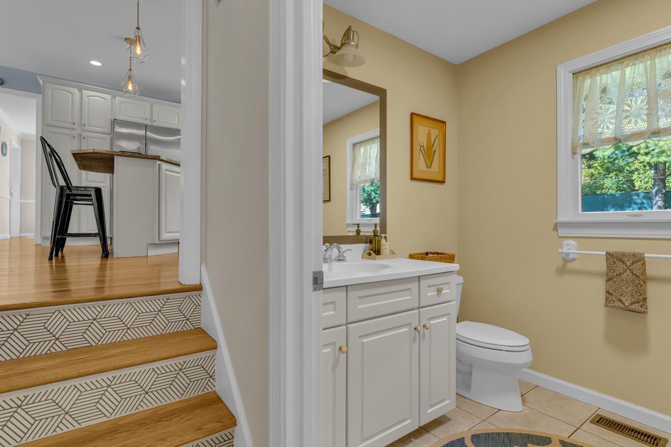 Old Lyme, Connecticut, 06371, United States, 3 Bedrooms Bedrooms, ,3 BathroomsBathrooms,Residential,For Sale,1963307