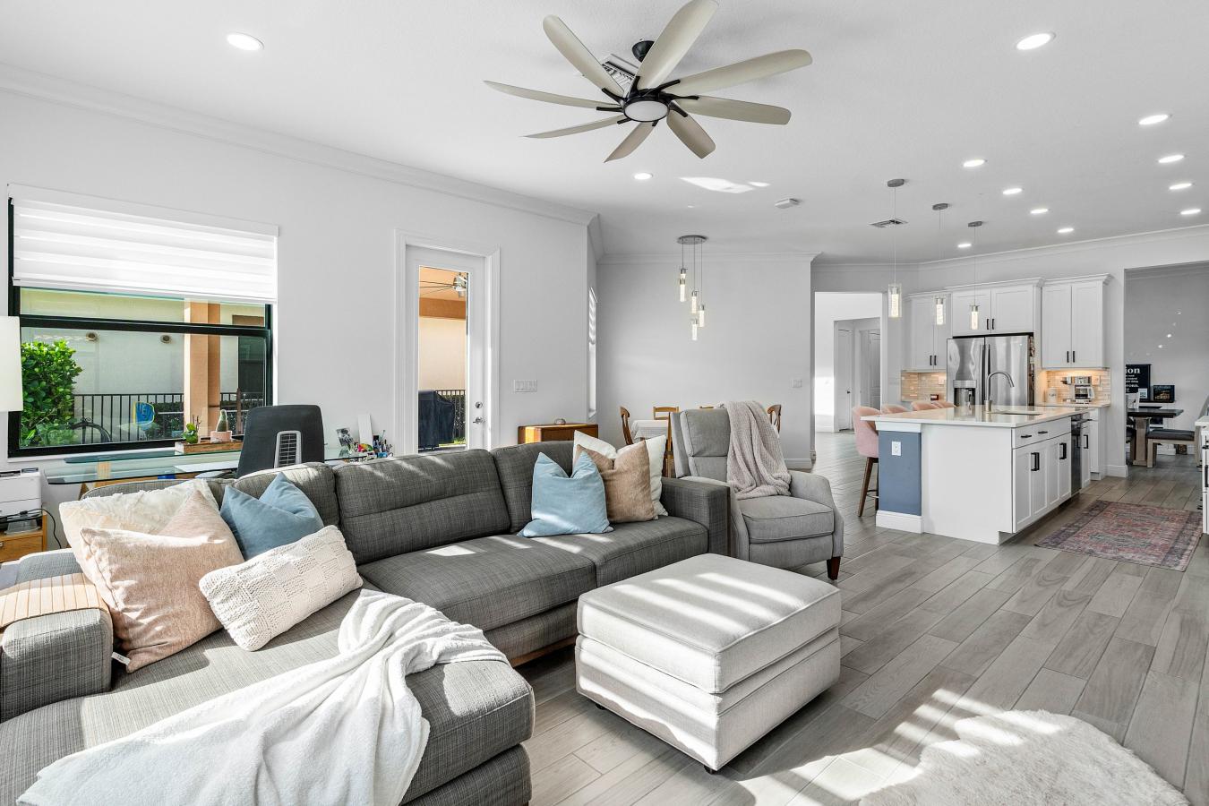 Parkland, Broward, 33076, United States, 5 Bedrooms Bedrooms, ,4 BathroomsBathrooms,Residential,For Sale,1963305