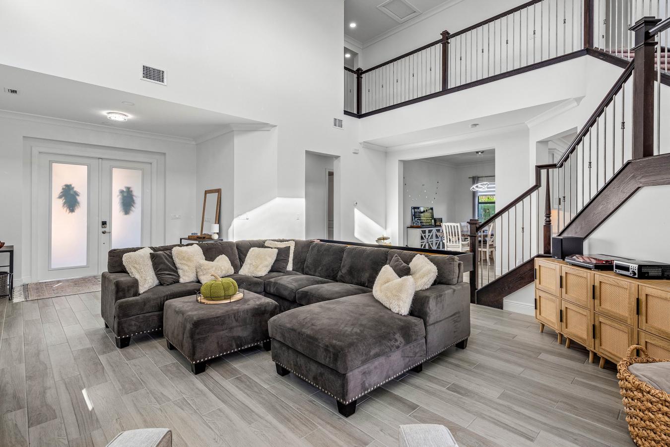 Parkland, Broward, 33076, United States, 5 Bedrooms Bedrooms, ,4 BathroomsBathrooms,Residential,For Sale,1963305