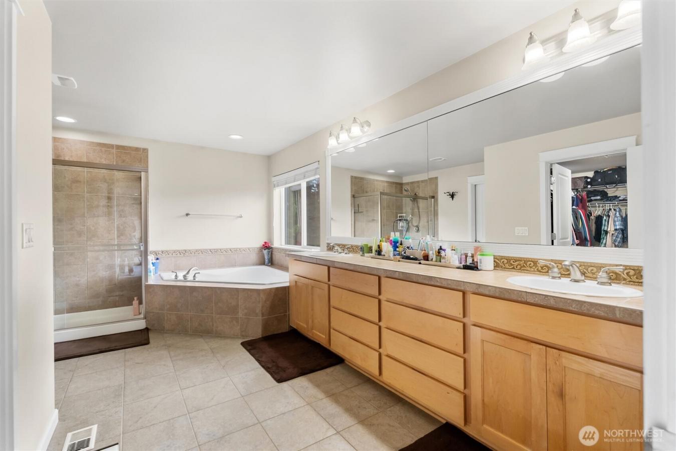 Bothell, Snohomish, 98021, United States, ,Residential,For Sale,1964418