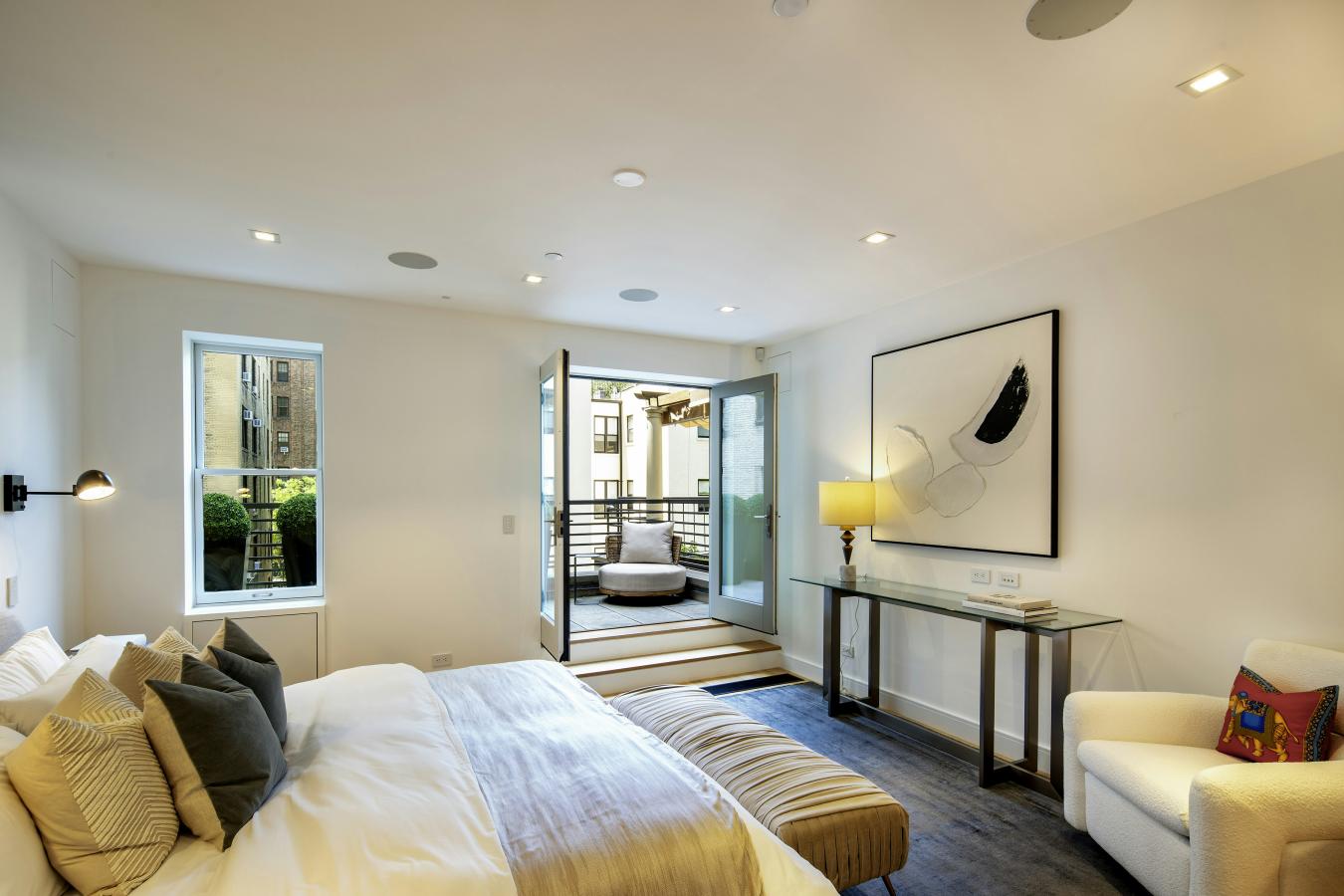 New York, New York, 10025, United States, 5 Bedrooms Bedrooms, ,4 BathroomsBathrooms,Residential,For Sale,1964415