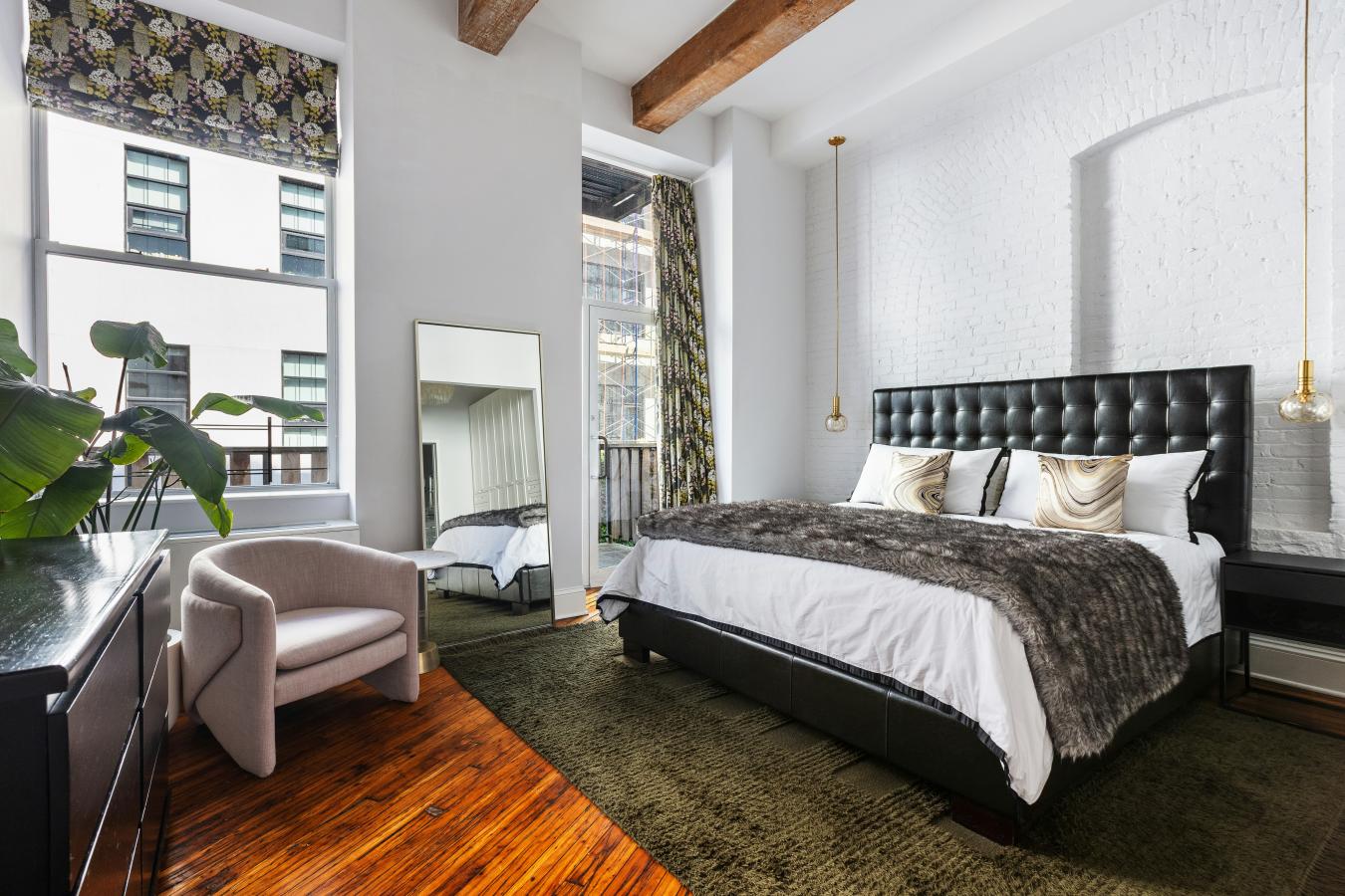 Williamsburg, North side, New York, 11249, United States, 3 Bedrooms Bedrooms, ,2 BathroomsBathrooms,Residential,For Sale,1964413