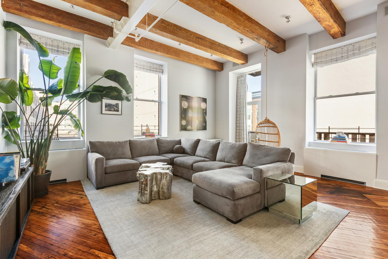 Williamsburg, North side, New York, 11249, United States, 3 Bedrooms Bedrooms, ,2 BathroomsBathrooms,Residential,For Sale,1964413