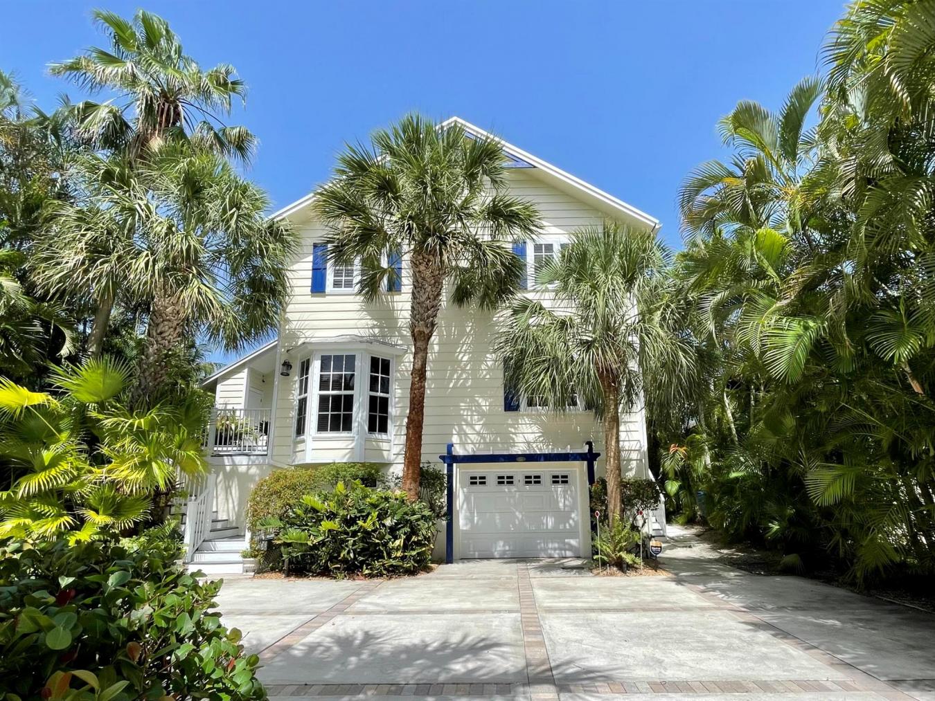 Lantana, Florida, 33462, United States, 5 Bedrooms Bedrooms, ,4 BathroomsBathrooms,Residential,For Sale,1964411