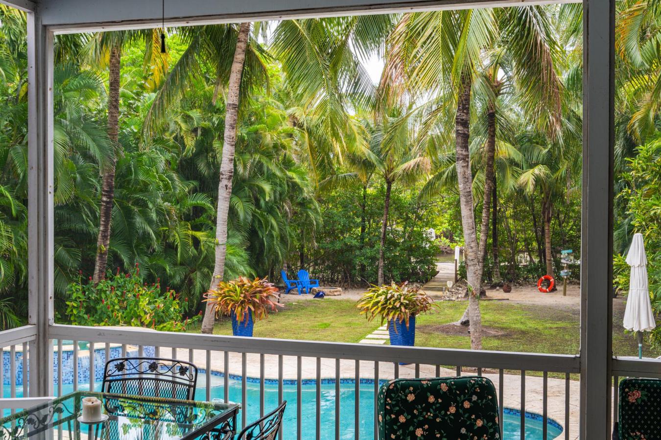 Lantana, Florida, 33462, United States, 5 Bedrooms Bedrooms, ,4 BathroomsBathrooms,Residential,For Sale,1964411