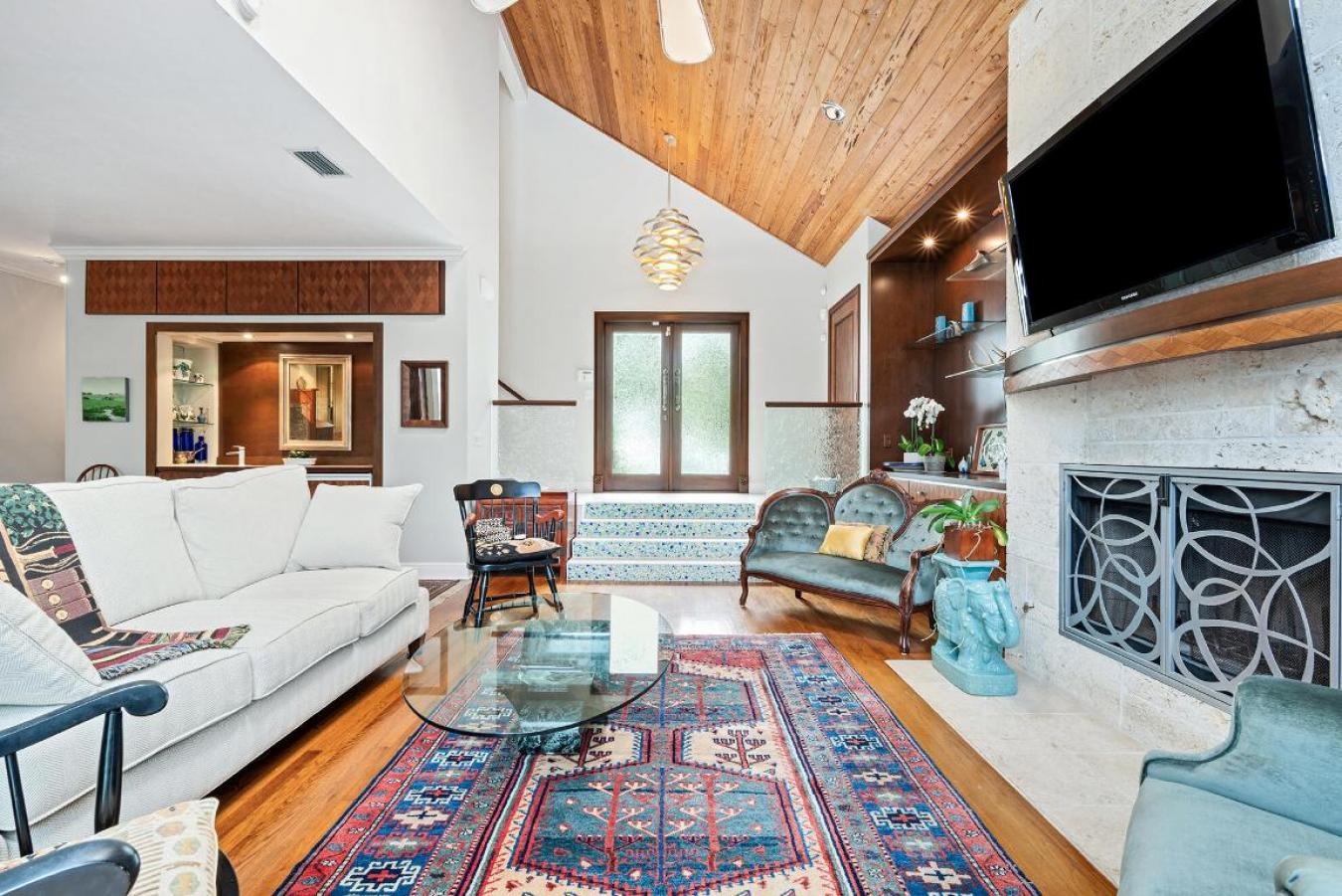 Lantana, Florida, 33462, United States, 5 Bedrooms Bedrooms, ,4 BathroomsBathrooms,Residential,For Sale,1964411