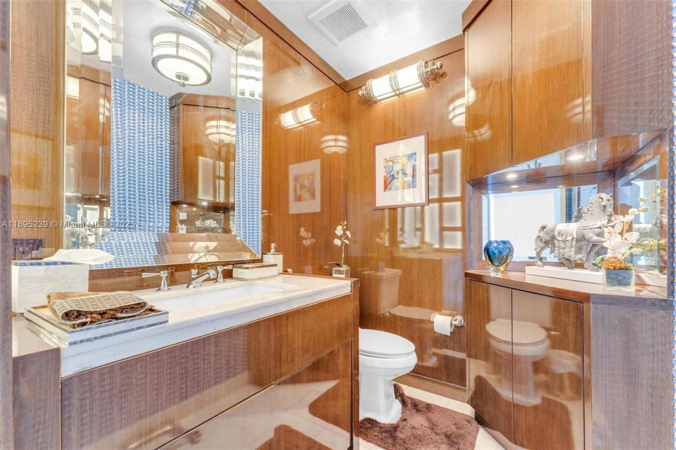 Miami Beach, Florida, 33139, United States, 2 Bedrooms Bedrooms, ,2 BathroomsBathrooms,Residential,For Sale,1964657