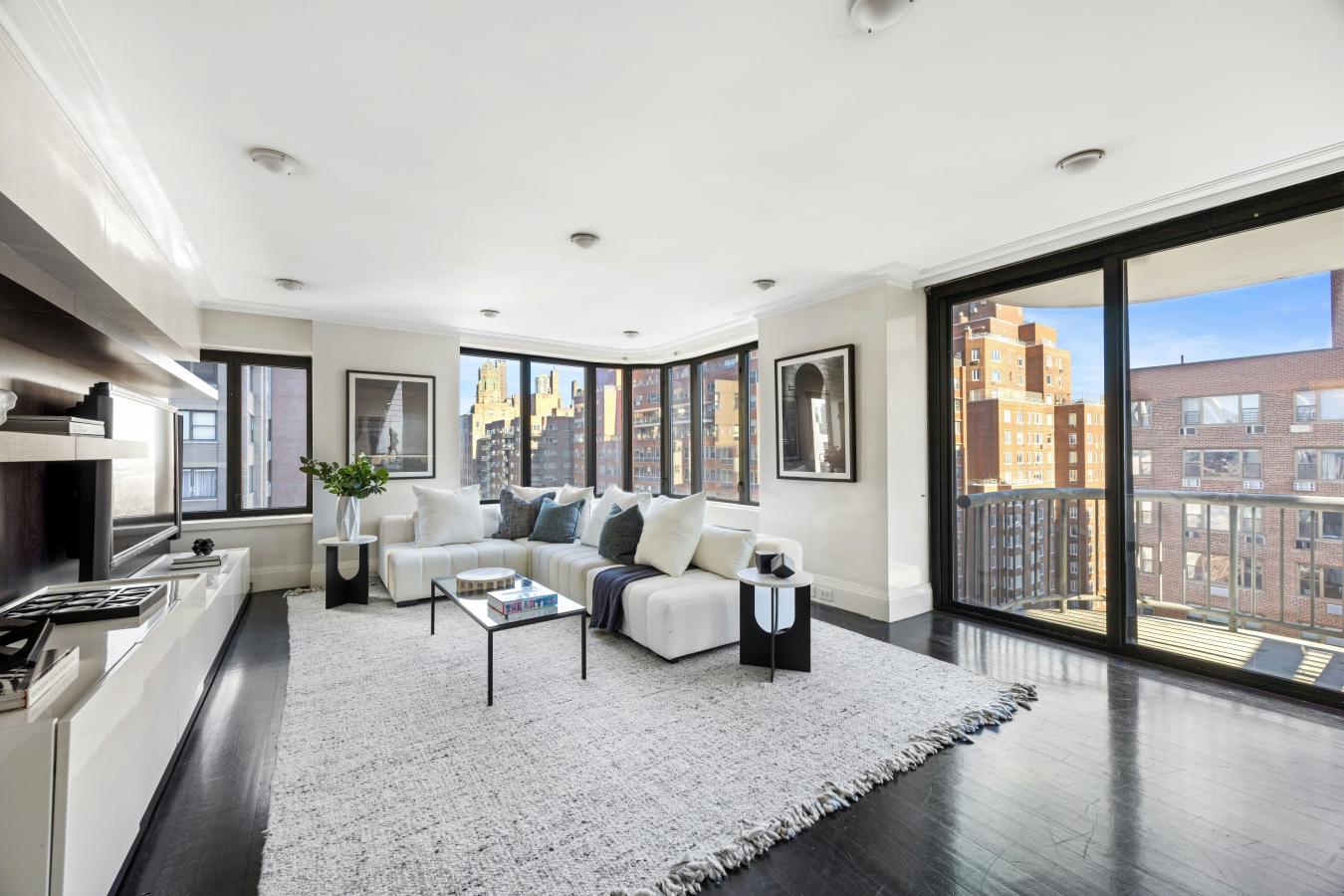 New York, New York, 10028, United States, 4 Bedrooms Bedrooms, ,5 BathroomsBathrooms,Residential,For Sale,1964410