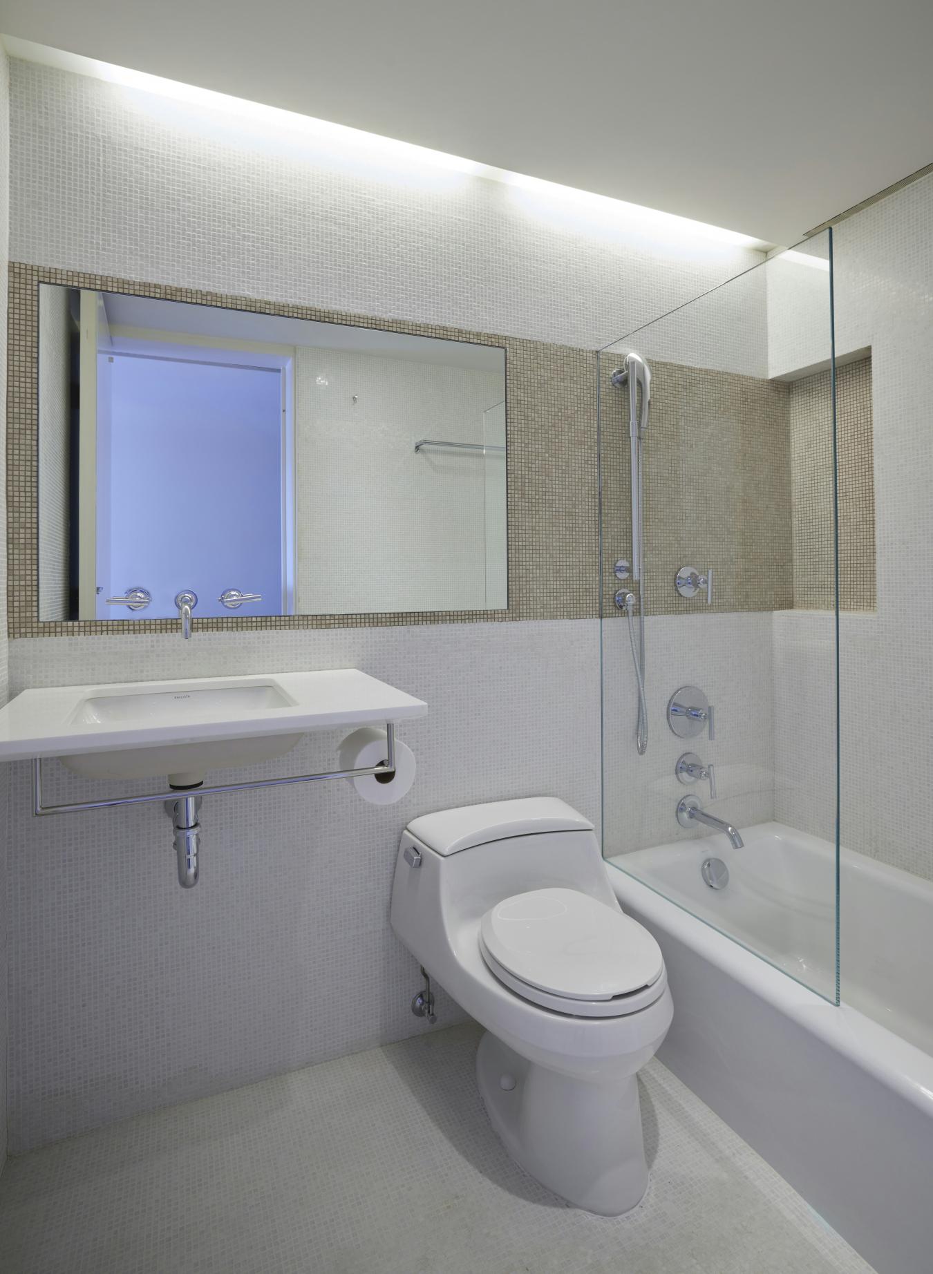 New York, New York, 10021, United States, 2 Bedrooms Bedrooms, ,2 BathroomsBathrooms,Residential,For Sale,1964406