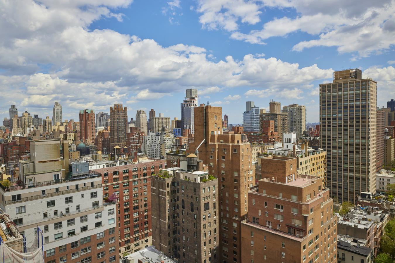 New York, New York, 10021, United States, 2 Bedrooms Bedrooms, ,2 BathroomsBathrooms,Residential,For Sale,1964406