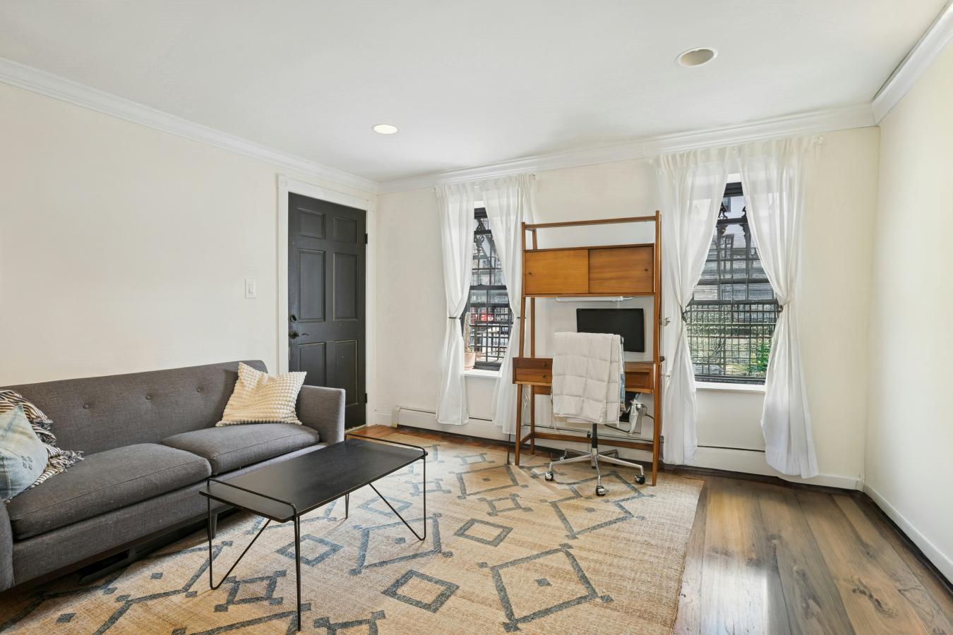 Bushwick, New York, 11221, United States, 7 Bedrooms Bedrooms, ,3 BathroomsBathrooms,Residential,For Sale,1964401