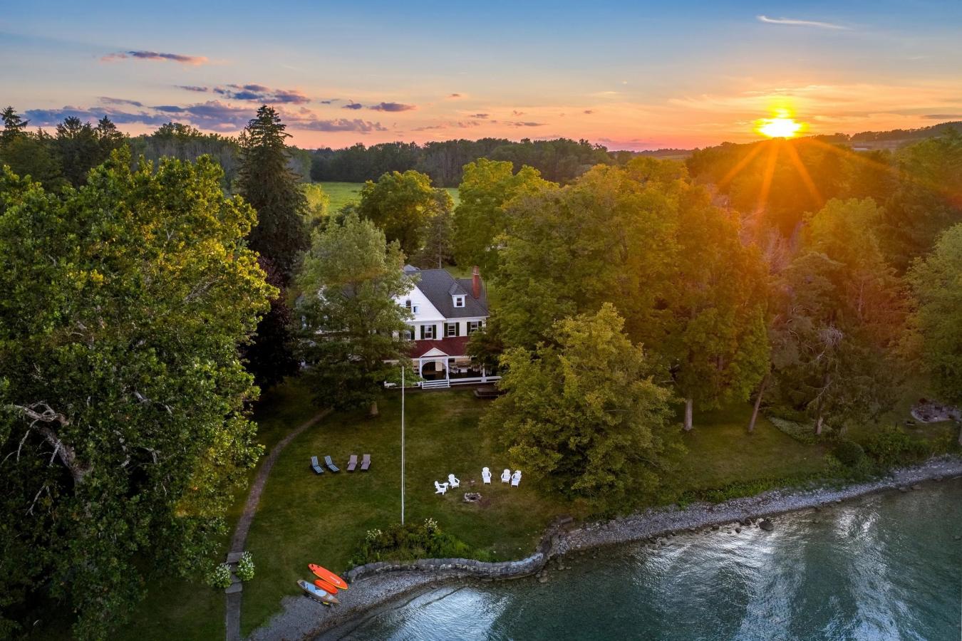 Skaneateles, ONONDAGA, 13152, United States, 6 Bedrooms Bedrooms, ,3 BathroomsBathrooms,Residential,For Sale,1964398