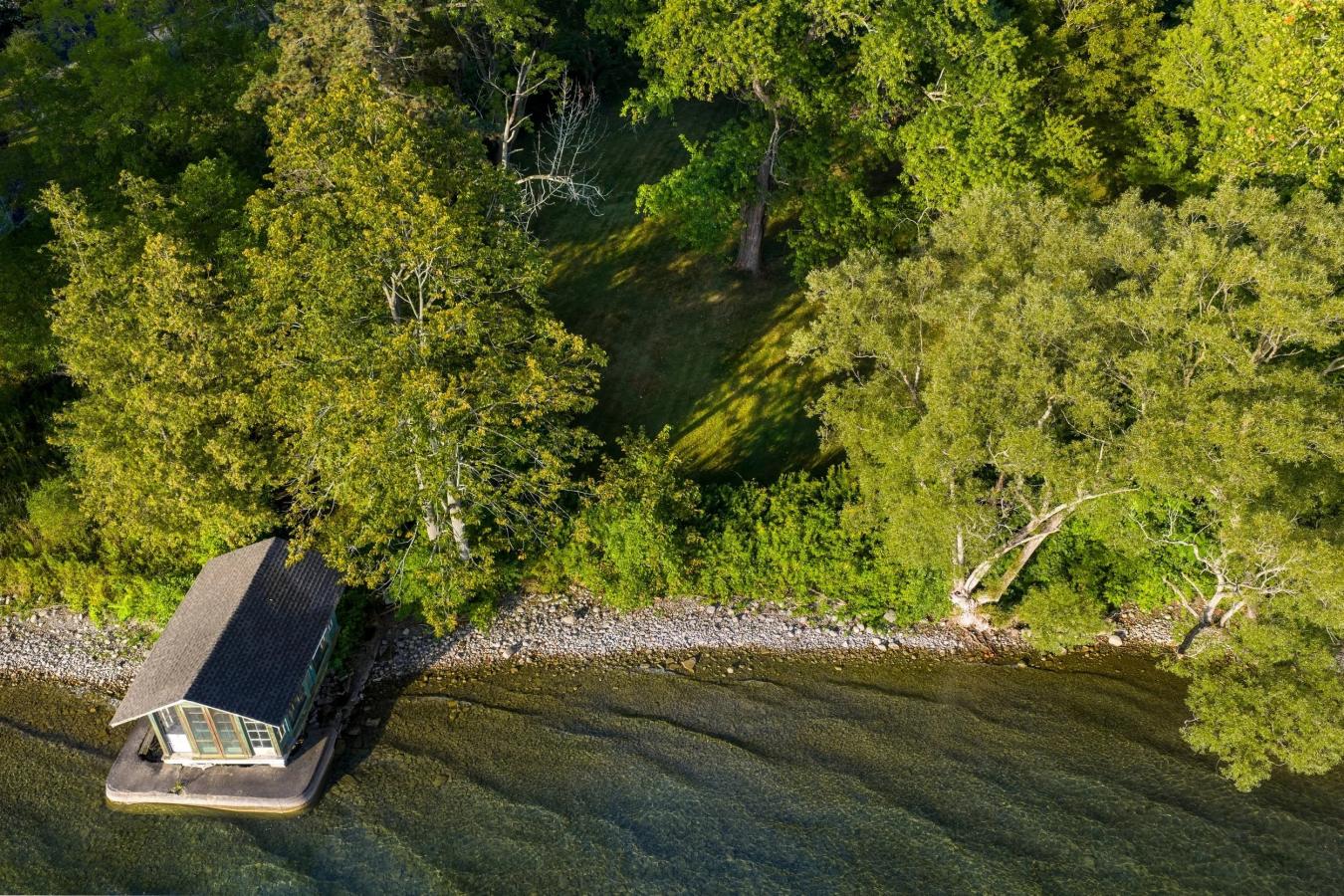 Skaneateles, ONONDAGA, 13152, United States, 6 Bedrooms Bedrooms, ,3 BathroomsBathrooms,Residential,For Sale,1964398