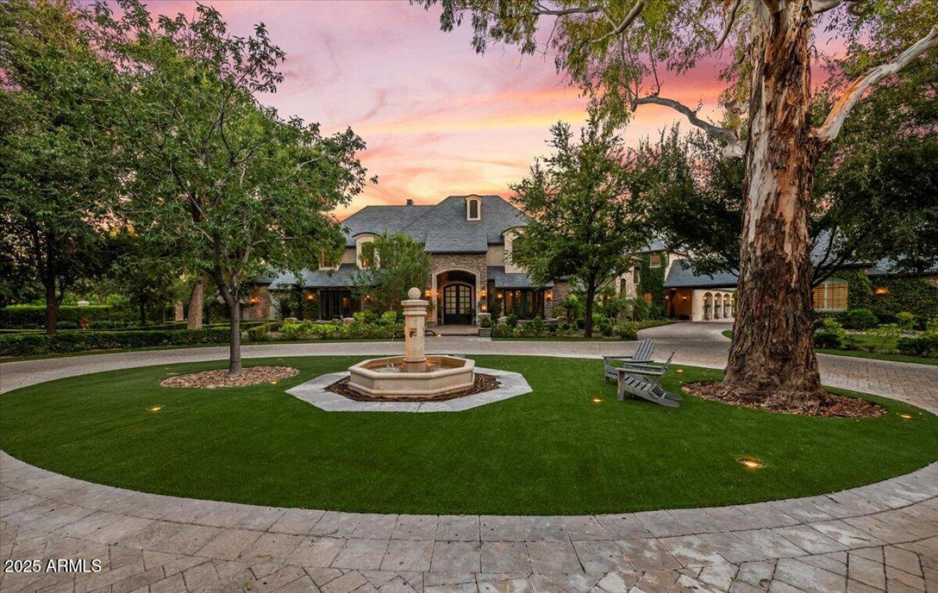 Phoenix, Arizona, 85016, United States, 7 Bedrooms Bedrooms, ,8 BathroomsBathrooms,Residential,For Sale,1964395