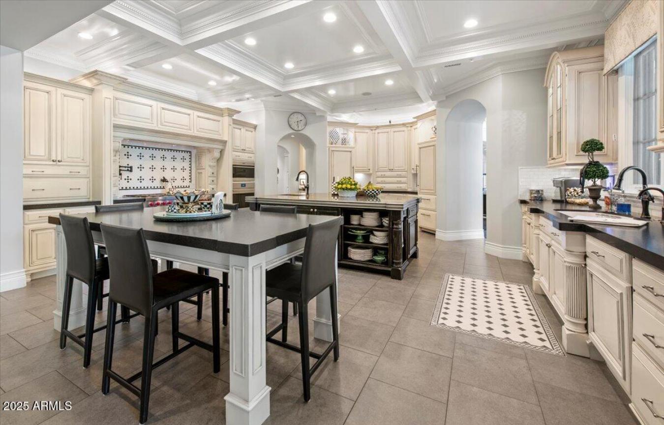 Phoenix, Arizona, 85016, United States, 7 Bedrooms Bedrooms, ,8 BathroomsBathrooms,Residential,For Sale,1964395