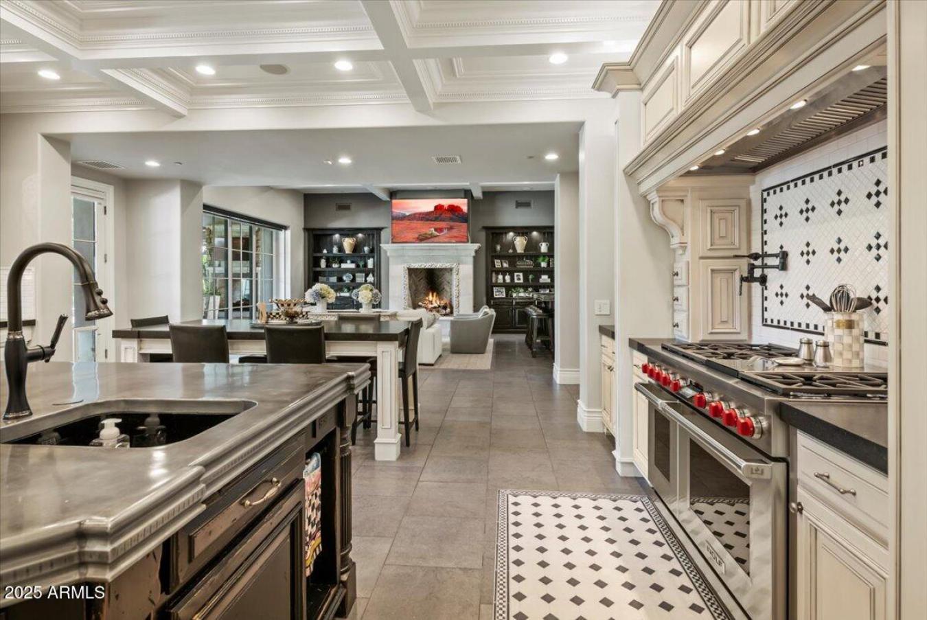 Phoenix, Arizona, 85016, United States, 7 Bedrooms Bedrooms, ,8 BathroomsBathrooms,Residential,For Sale,1964395