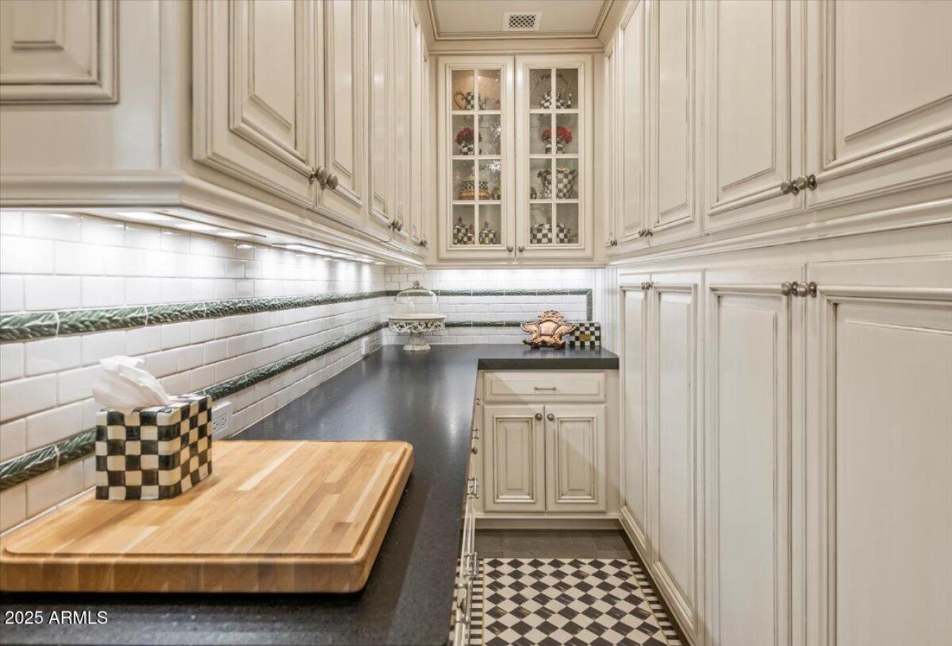 Phoenix, Arizona, 85016, United States, 7 Bedrooms Bedrooms, ,8 BathroomsBathrooms,Residential,For Sale,1964395