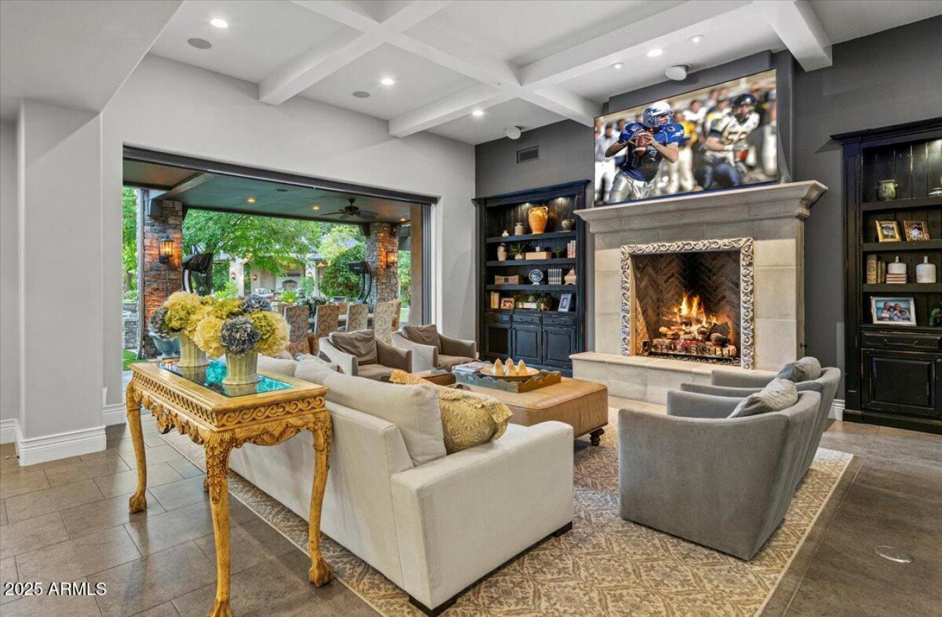 Phoenix, Arizona, 85016, United States, 7 Bedrooms Bedrooms, ,8 BathroomsBathrooms,Residential,For Sale,1964395