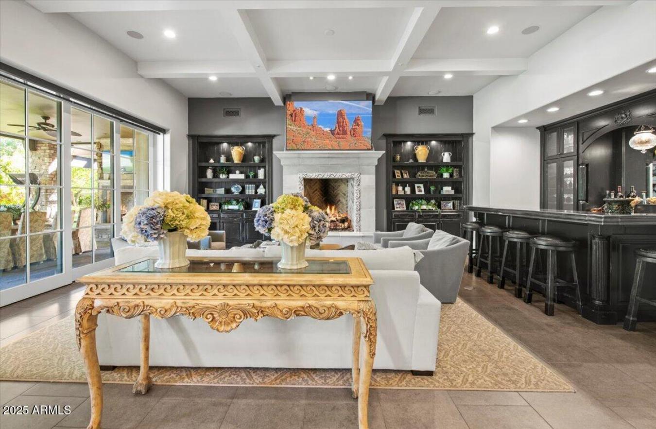 Phoenix, Arizona, 85016, United States, 7 Bedrooms Bedrooms, ,8 BathroomsBathrooms,Residential,For Sale,1964395