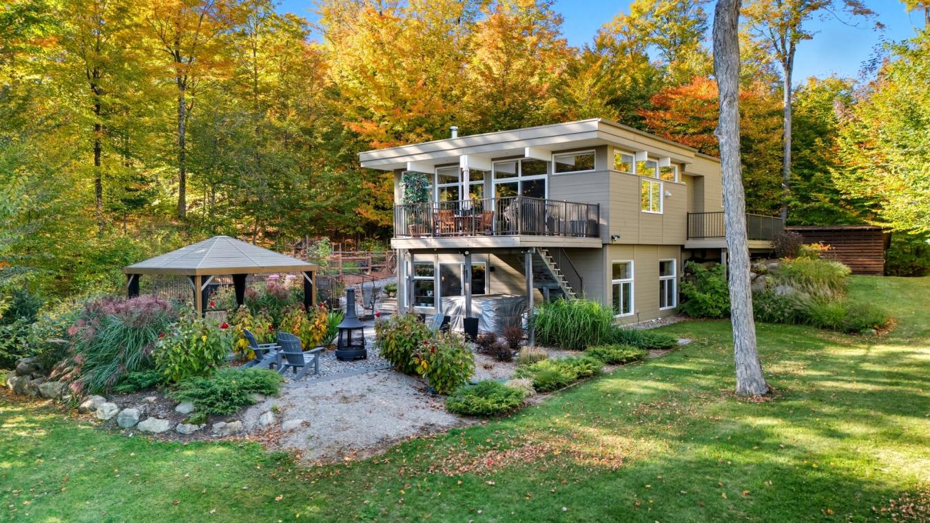 AUSTIN, QC, J0B1B0, Canada, 4 Bedrooms Bedrooms, ,2 BathroomsBathrooms,Residential,For Sale,1964654 AUSTIN, QC, J0B1B0, Canada, 4 Bedrooms Bedrooms, ,2 BathroomsBathrooms,Residential,For Sale,1964654