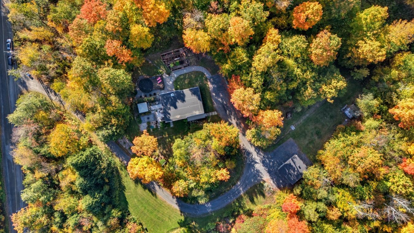 AUSTIN, QC, J0B1B0, Canada, 4 Bedrooms Bedrooms, ,2 BathroomsBathrooms,Residential,For Sale,1964654