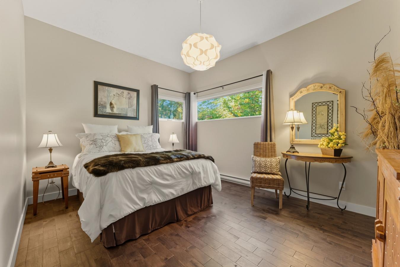 AUSTIN, QC, J0B1B0, Canada, 4 Bedrooms Bedrooms, ,2 BathroomsBathrooms,Residential,For Sale,1964654